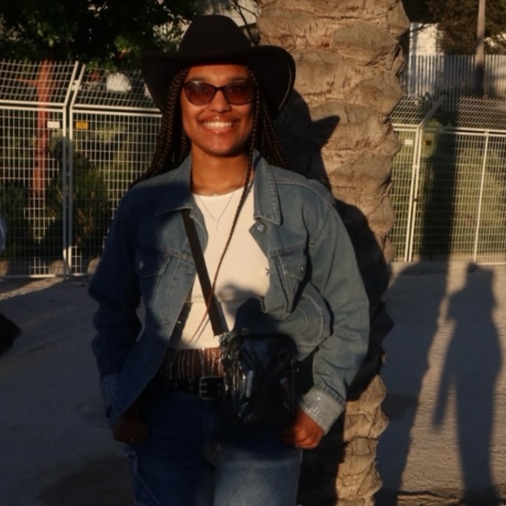 Meet your Posher, Taryn